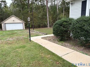 15500 S Giles Rd in Amelia Court House, VA - Building Photo - Building Photo