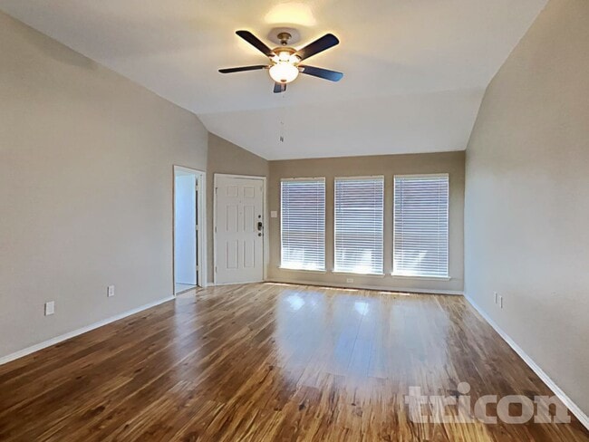 1214 Bayberry Way in Midlothian, TX - Building Photo - Building Photo