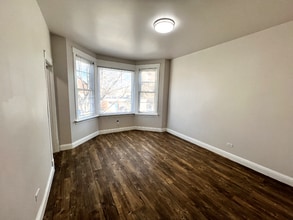 8208 S South Shore Dr in Chicago, IL - Building Photo - Building Photo