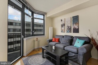 1117 10th St NW in Washington, DC - Building Photo - Building Photo