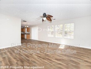 7124 Merrywood Dr in Fairburn, GA - Building Photo - Building Photo