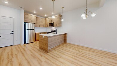 1126 W State St in American Fork, UT - Building Photo - Building Photo