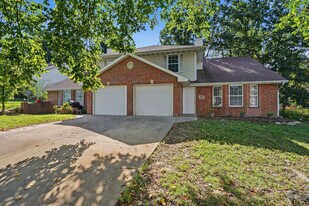 1317 Godas Cir in Columbia, MO - Building Photo