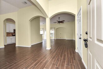 25403 Elm Green St in Spring, TX - Building Photo - Building Photo