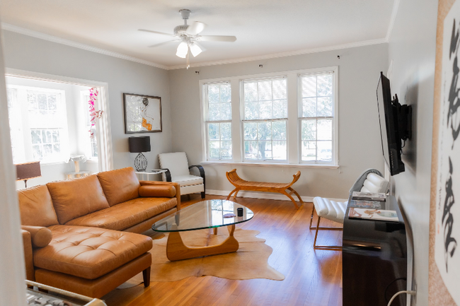 property at 2786 Riverside Ave