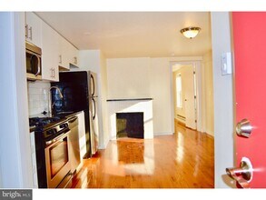 415 S Broad St in Philadelphia, PA - Building Photo - Building Photo