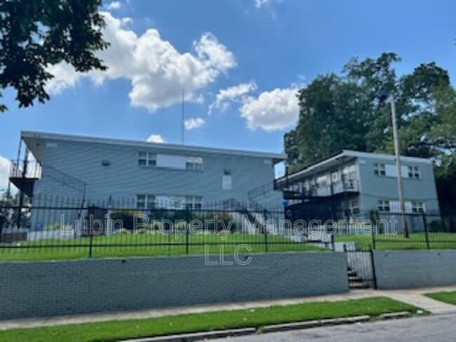 property at 1435 Court Ave