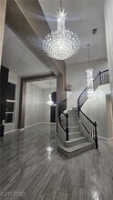 8735 W Knollmist Dr in Las Vegas, NV - Building Photo - Building Photo