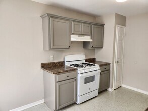 13339 Vermont St in Folsom, LA - Foto de edificio - Building Photo