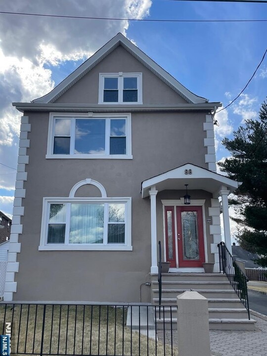 98 Terrace Ave in Lodi, NJ - Building Photo