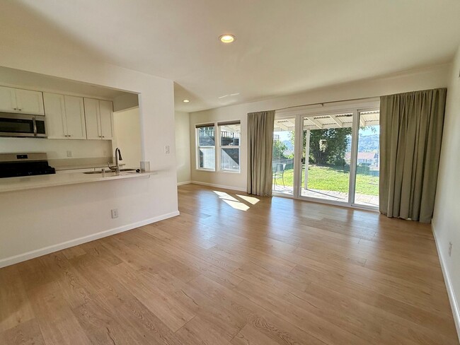 6856 Newberry St in San Diego, CA - Building Photo - Building Photo