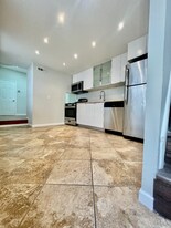 1005 Frankford Ave, Unit Rear House-1000 Sarah St in Philadelphia, PA - Building Photo