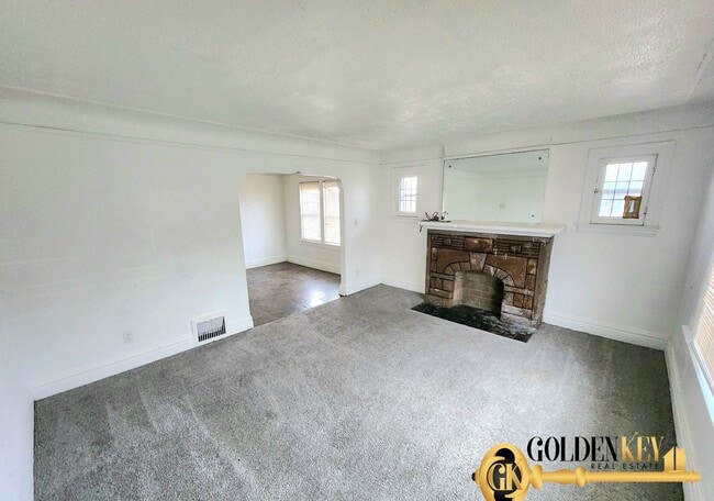 property at 14613-14615 Mettetal St