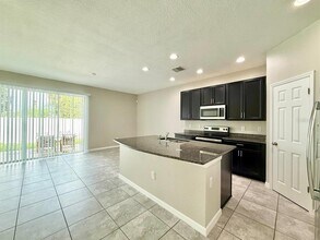 7123 Summer Holly Pl in Riverview, FL - Building Photo - Building Photo