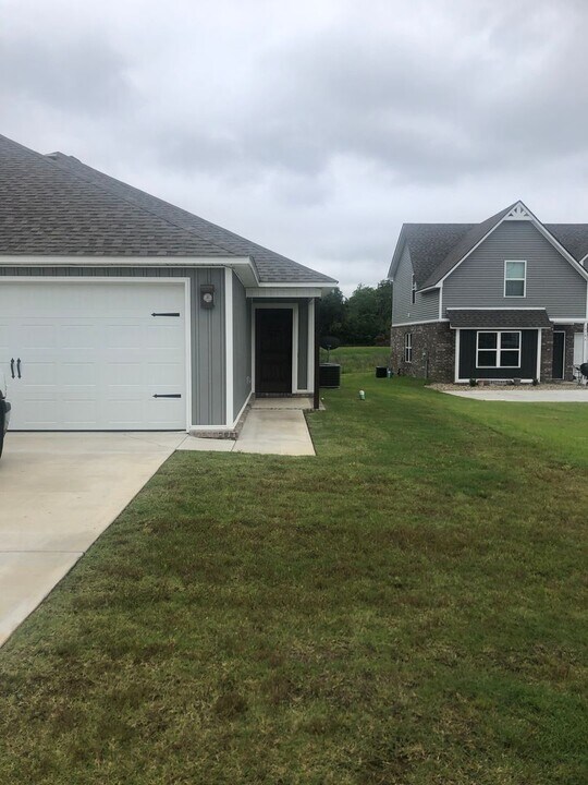 1524 Northridge Dr in Van Buren, AR - Building Photo