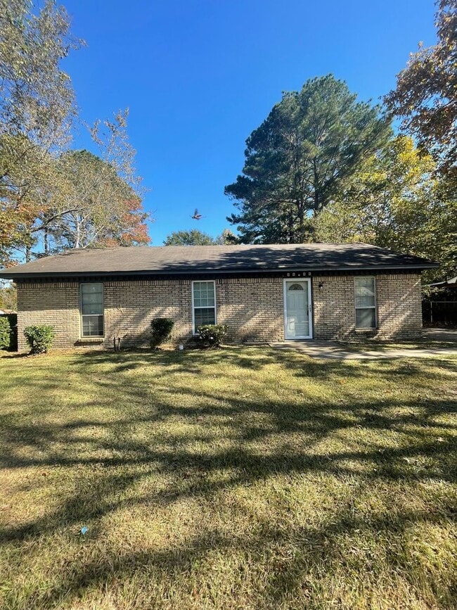 property at 6646 Pinebrook Dr