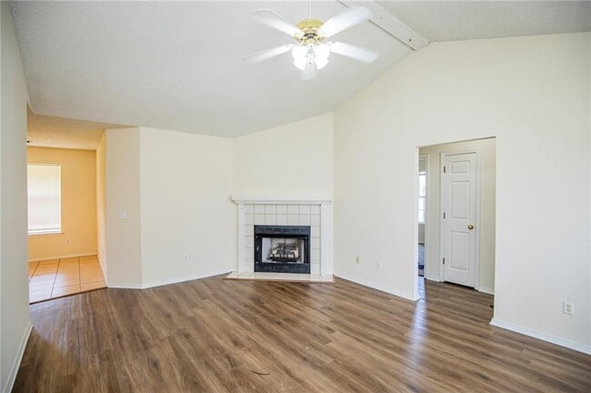 808 Jon Dr in Bentonville, AR - Building Photo - Building Photo