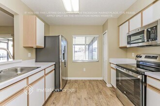 27144 La Jolla Way in Wesley Chapel, FL - Foto de edificio - Building Photo