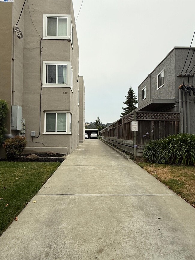 520 Bancroft Ave in San Leandro, CA - Building Photo - Building Photo