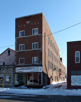 16 E Market St in Tiffin, OH - Building Photo