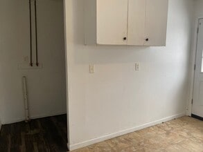 1246 Columbia St in Waterloo, IA - Building Photo - Building Photo