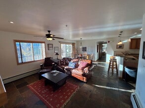 3335 Columbine Dr in Steamboat Springs, CO - Building Photo - Building Photo