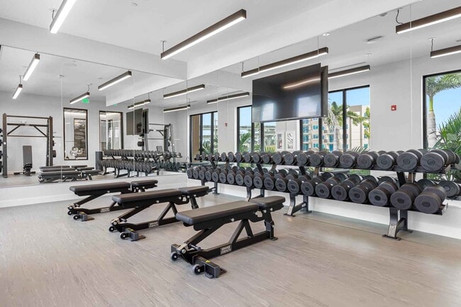 15901 NE 2nd Ave, Unit S in Miami, FL - Foto de edificio - Building Photo