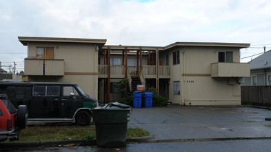 5414 S Warner St in Tacoma, WA - Building Photo - Building Photo