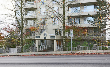 Wiltshire Heights in New Westminster, BC - Building Photo - Building Photo