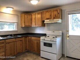 3904 Northwood Dr in Anchorage, AK - Building Photo