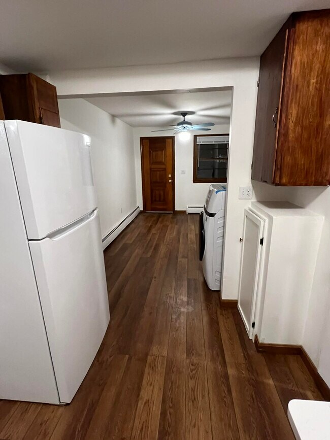 2 Shaker Rd in Concord, NH - Building Photo - Building Photo