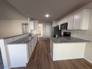 32 Oakfield Trce Dr in Four Oaks, NC - Building Photo - Building Photo