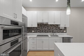 801 N Fairfax St in Alexandria, VA - Building Photo - Building Photo