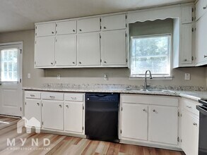 222 Dobbins Mill Rd in Griffin, GA - Building Photo - Building Photo