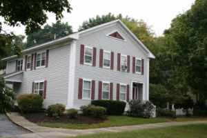 575 N Broadway in Saratoga Springs, NY - Building Photo
