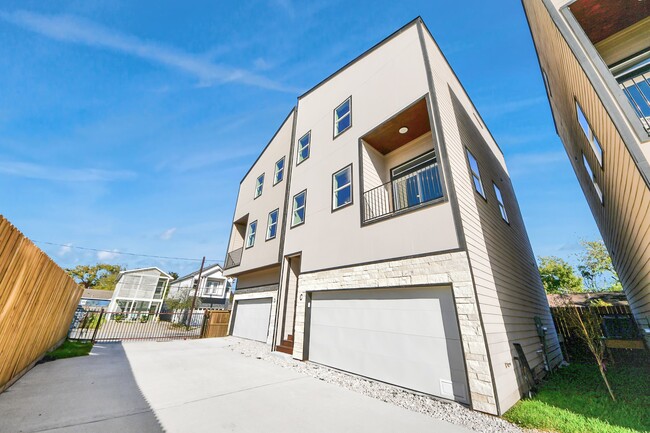 1216 D E 34th St in Houston, TX - Building Photo - Building Photo