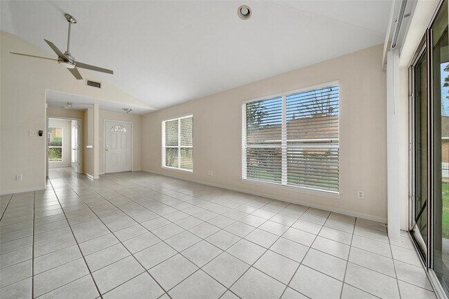 206 Graham Rd in Huntsville, TX - Building Photo - Building Photo