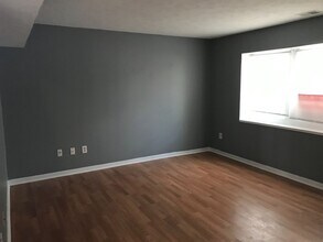 8585 Fairway Trail in Indianapolis, IN - Building Photo - Building Photo