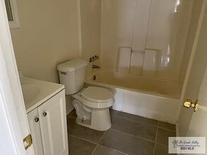834 S Oscar Williams Rd in San Benito, TX - Building Photo - Building Photo