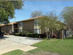 Marvin Place Apartments in Waxahachie, TX - Building Photo - Other