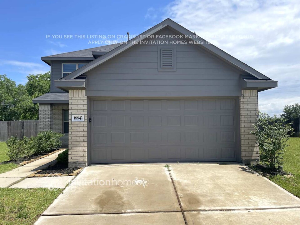 18842 Charter Elm Dr in Hockley, TX - Building Photo