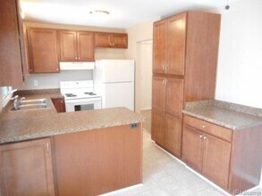 25159 Normandy St in Roseville, MI - Building Photo - Building Photo