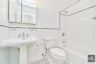 MOTT STREET, Unit 5R in New York, NY - Building Photo - Building Photo