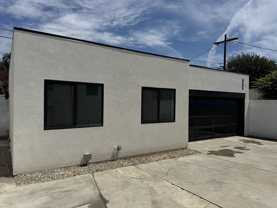 7834 S Harvard Blvd in Los Angeles, CA - Building Photo