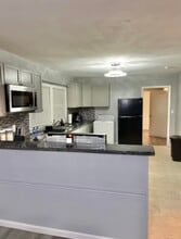 1908 N 16th St in Orange, TX - Building Photo - Building Photo