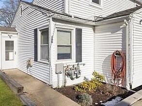 20 Bradley Terrace in Portsmouth, RI - Foto de edificio - Building Photo