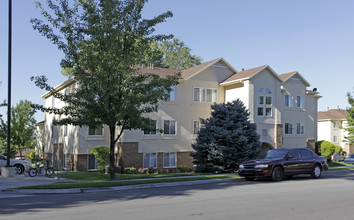 Slate Canyon in Provo, UT - Foto de edificio - Building Photo