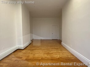 194 Central St in Somerville, MA - Building Photo - Building Photo