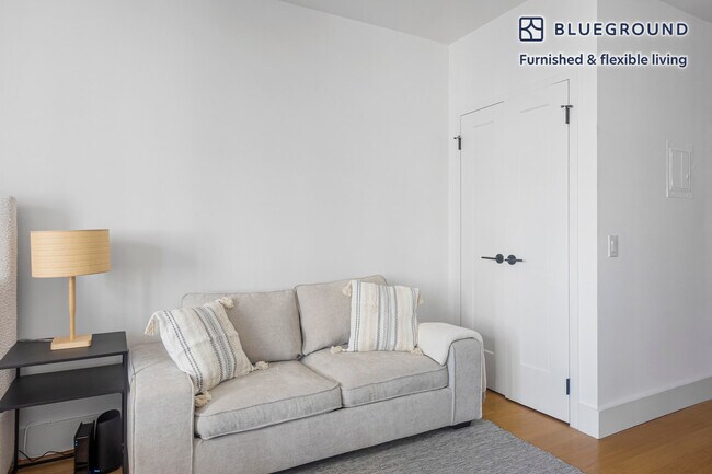 63 Wall St in New York, NY - Building Photo - Building Photo