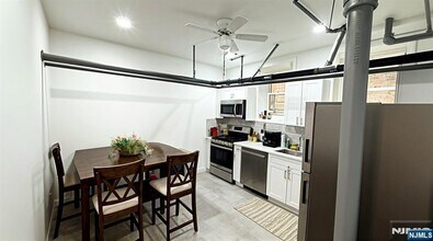340 Fairmount in Jersey City, NJ - Building Photo - Building Photo